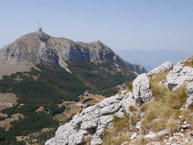 Красивые горы в национальном парке Ловчен