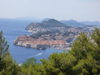 Панорамная площадка с видом на Дубровник, экскурсия в Хорватию