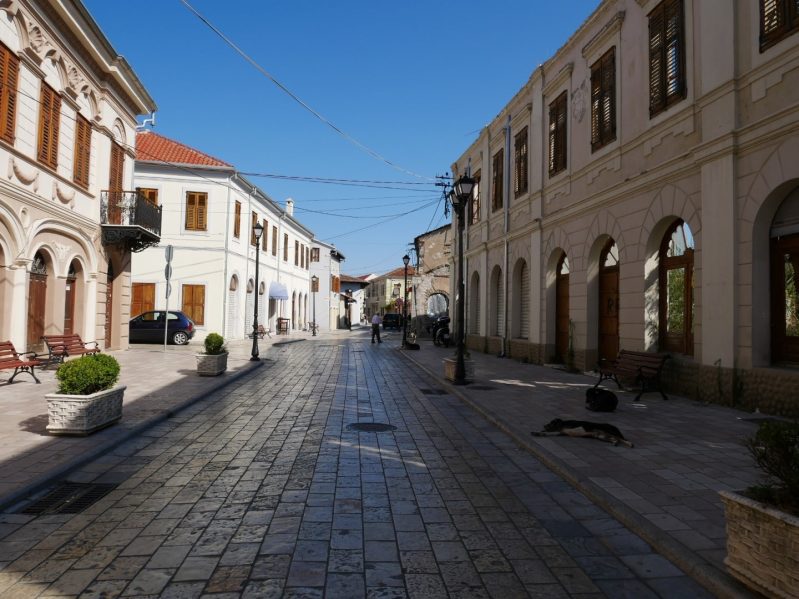 Улицами города Шкодер, Албания