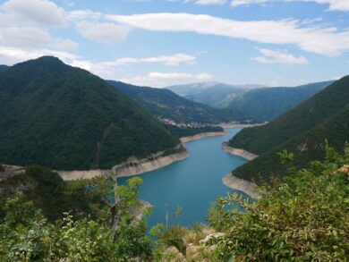 Пивское озеро с верхней площадки, Черногория