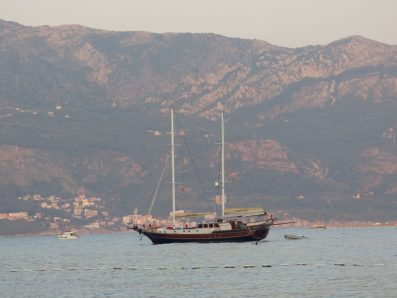 У берегов Могрен II, Черногория