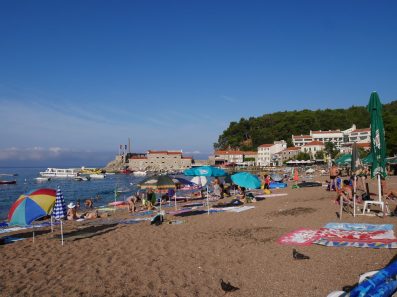 Бесплатный участок центрального пляжа Петроваца, Черногория