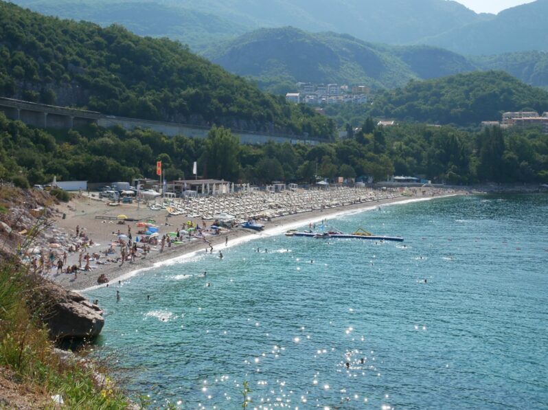 Пляж Каменево с высоты, Черногория