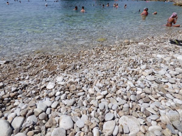 Пляж на острове Гавайи, Черногория
